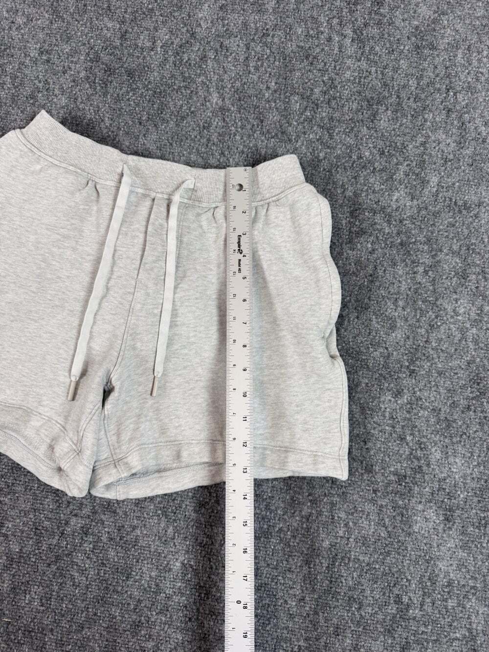 lululemon Women’s Gray Heather Knit Cotton Athletic Shorts Drawstring Size 26 - Picture 6 of 7